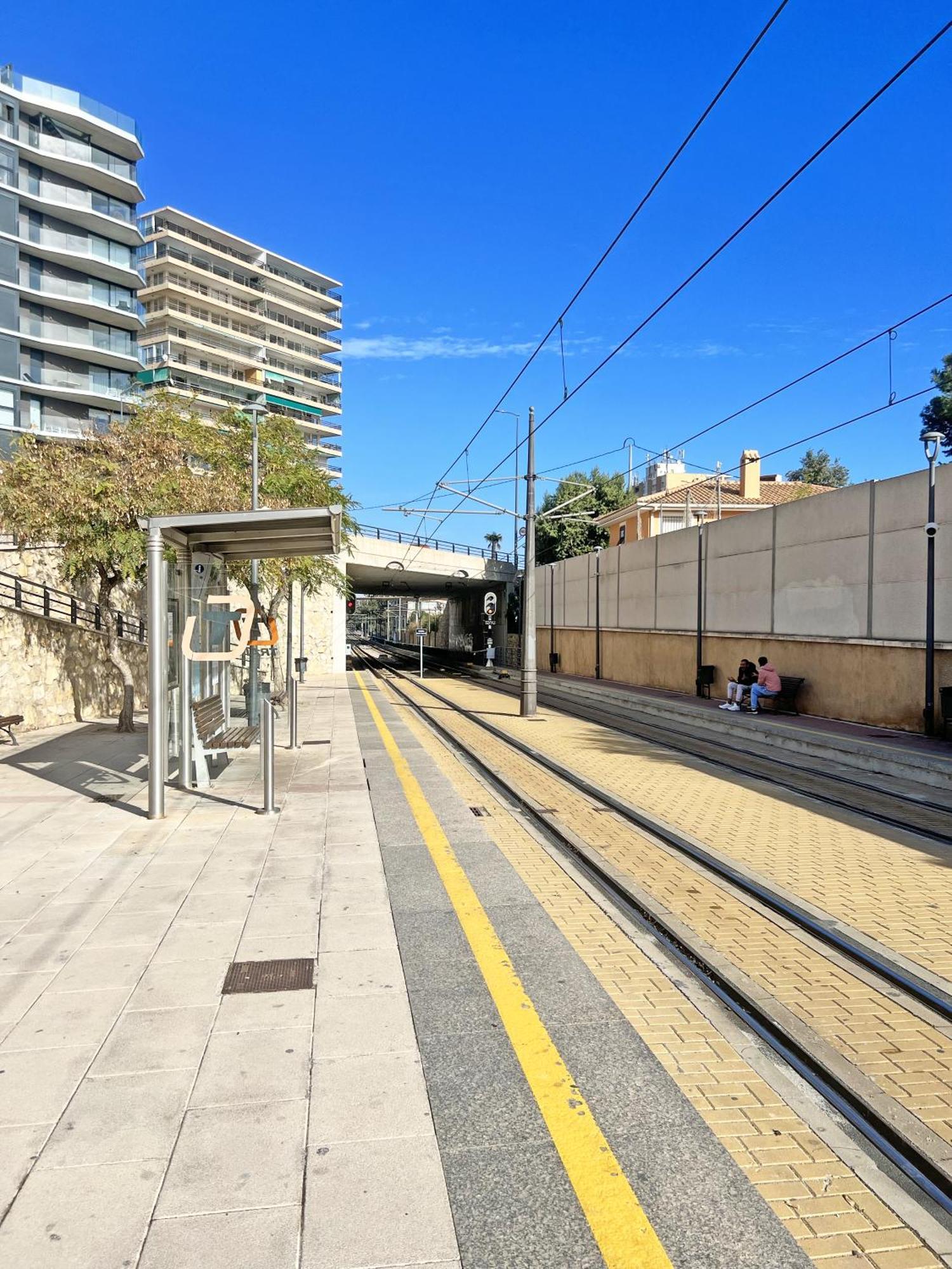 דירות אליקאנטה A 100 Metros De La Playa. Parking Gratuito Privado מראה חיצוני תמונה